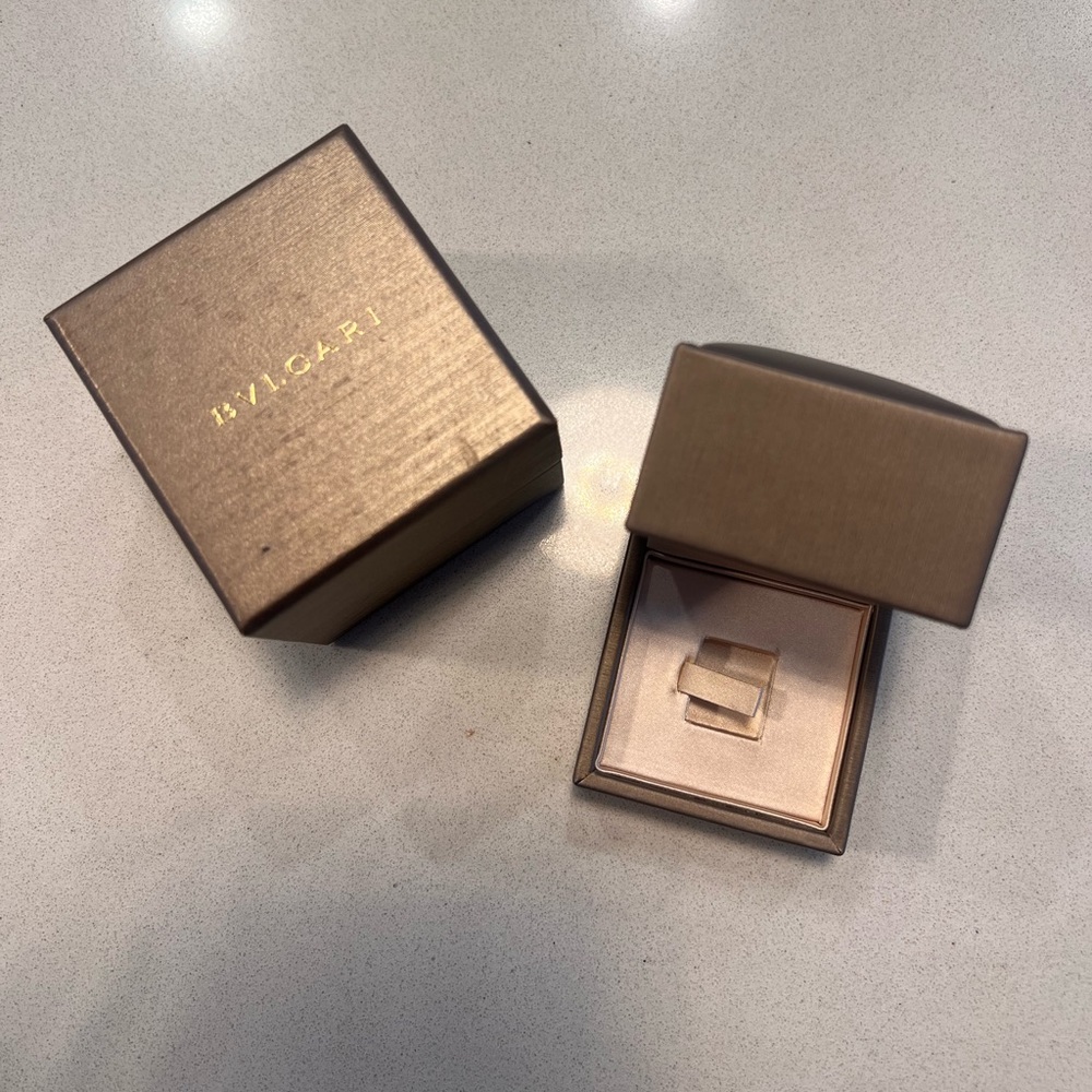 Authentic Bulgary Ring box